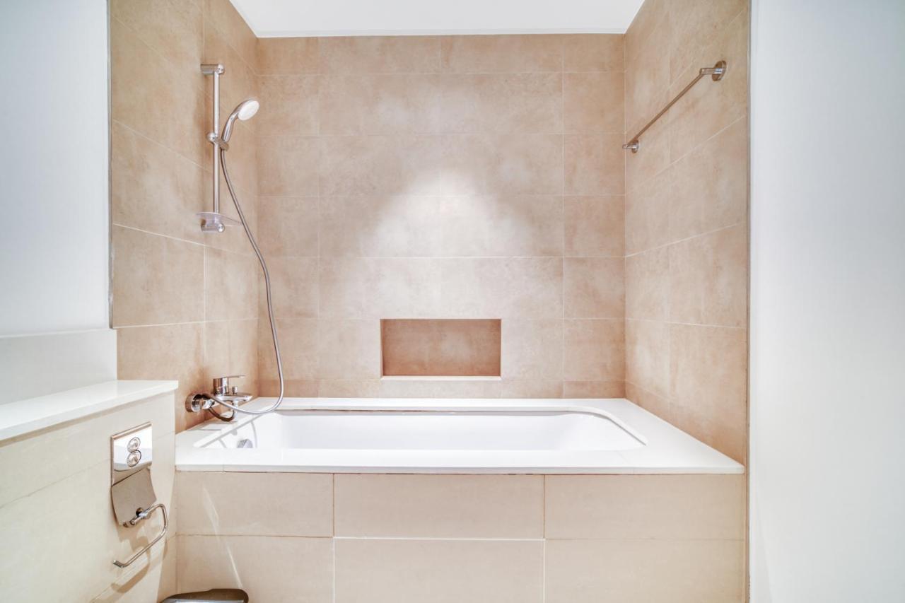 1 Bedroom In Creek Horizon Tower At Creek Harbour By Pk Holidays *