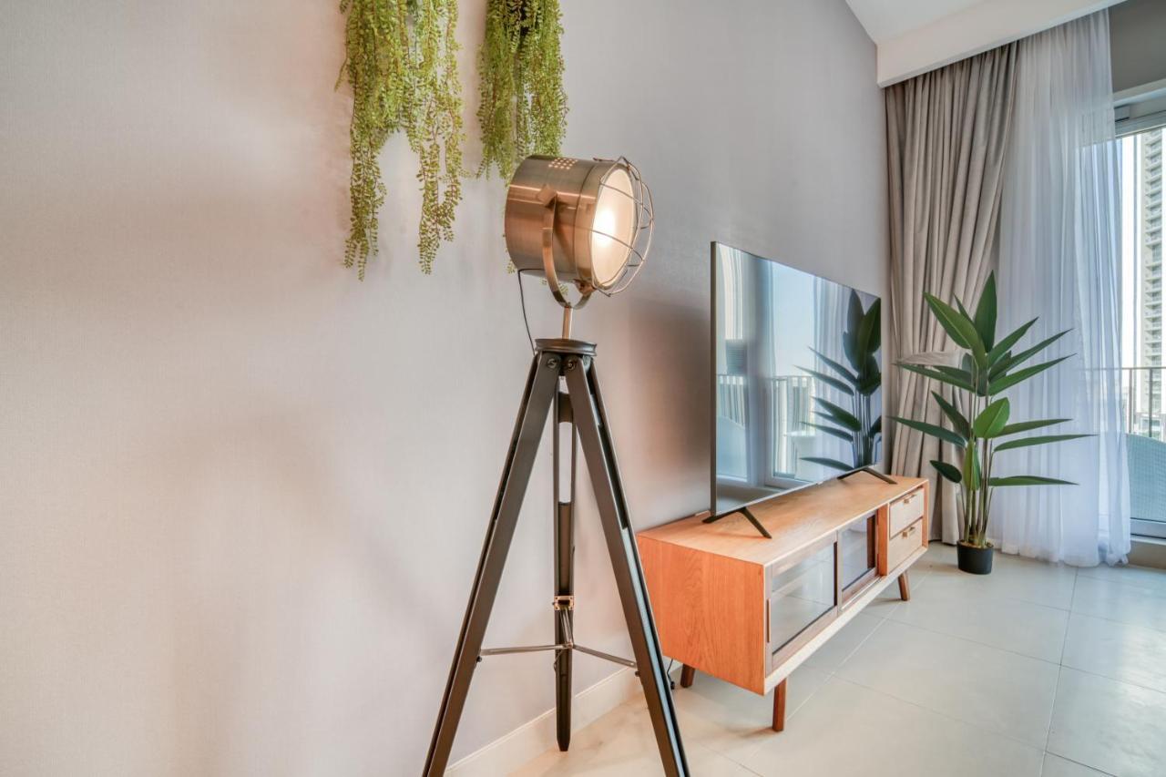 1 Bedroom In Creek Horizon Tower At Creek Harbour By Pk Holidays Dubai