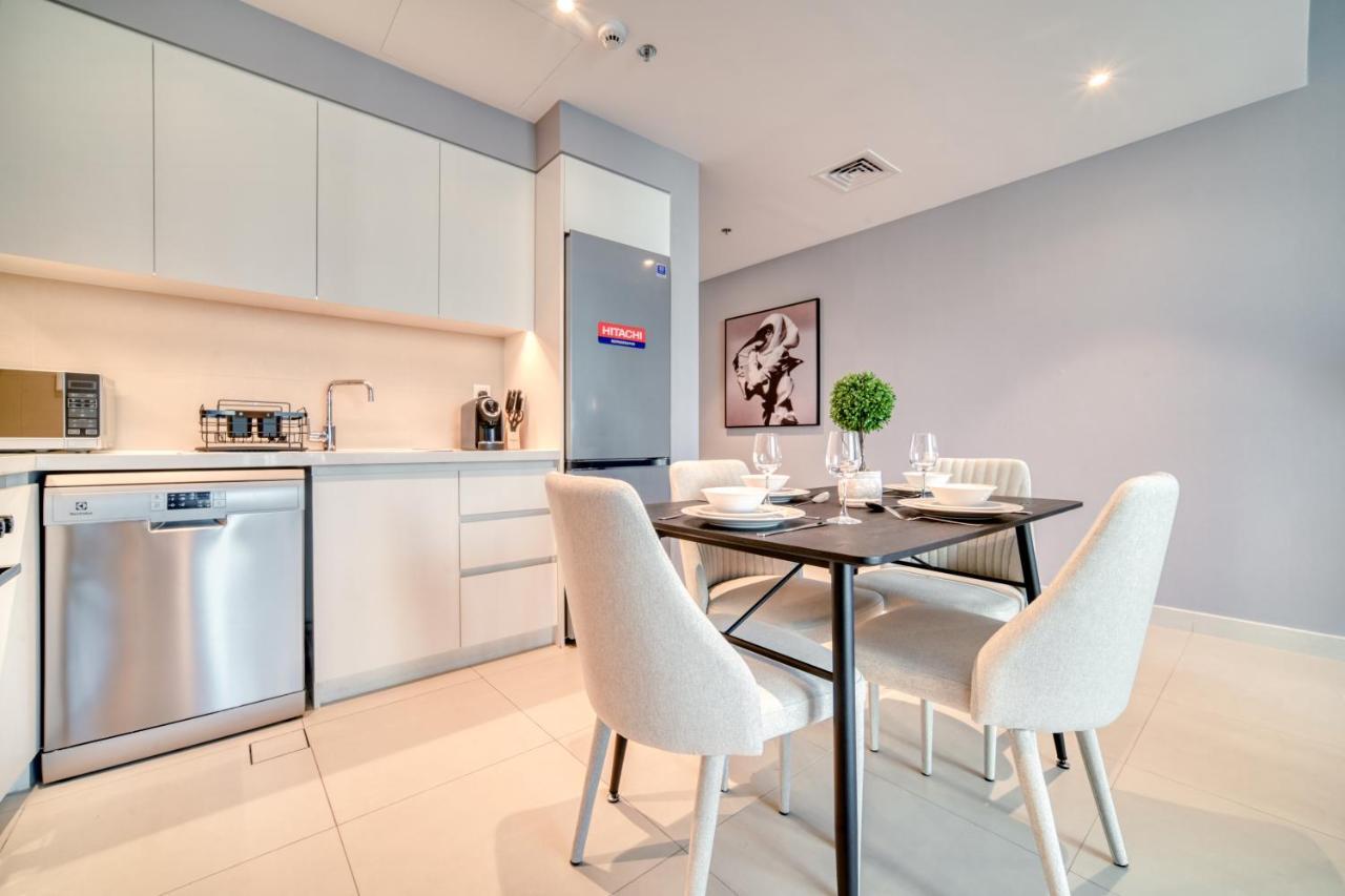 1 Bedroom In Creek Horizon Tower At Creek Harbour By Pk Holidays