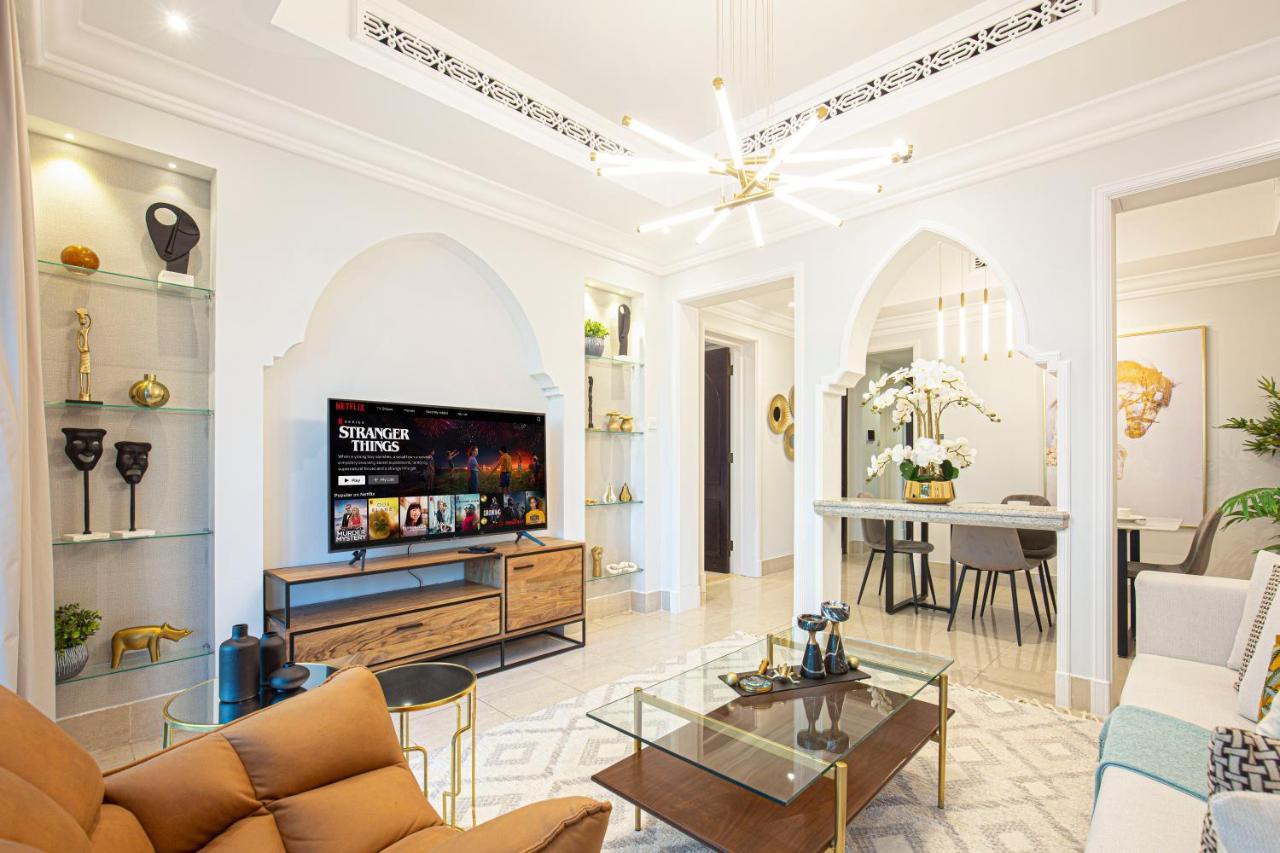 Apartment Luxurious 1 Bed -connected To Mall Dubai