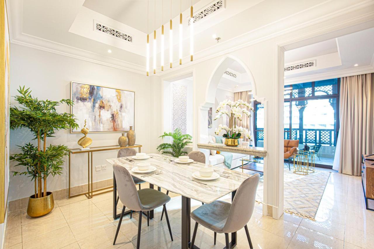 Apartment Luxurious 1 Bed -connected To Mall Dubai
