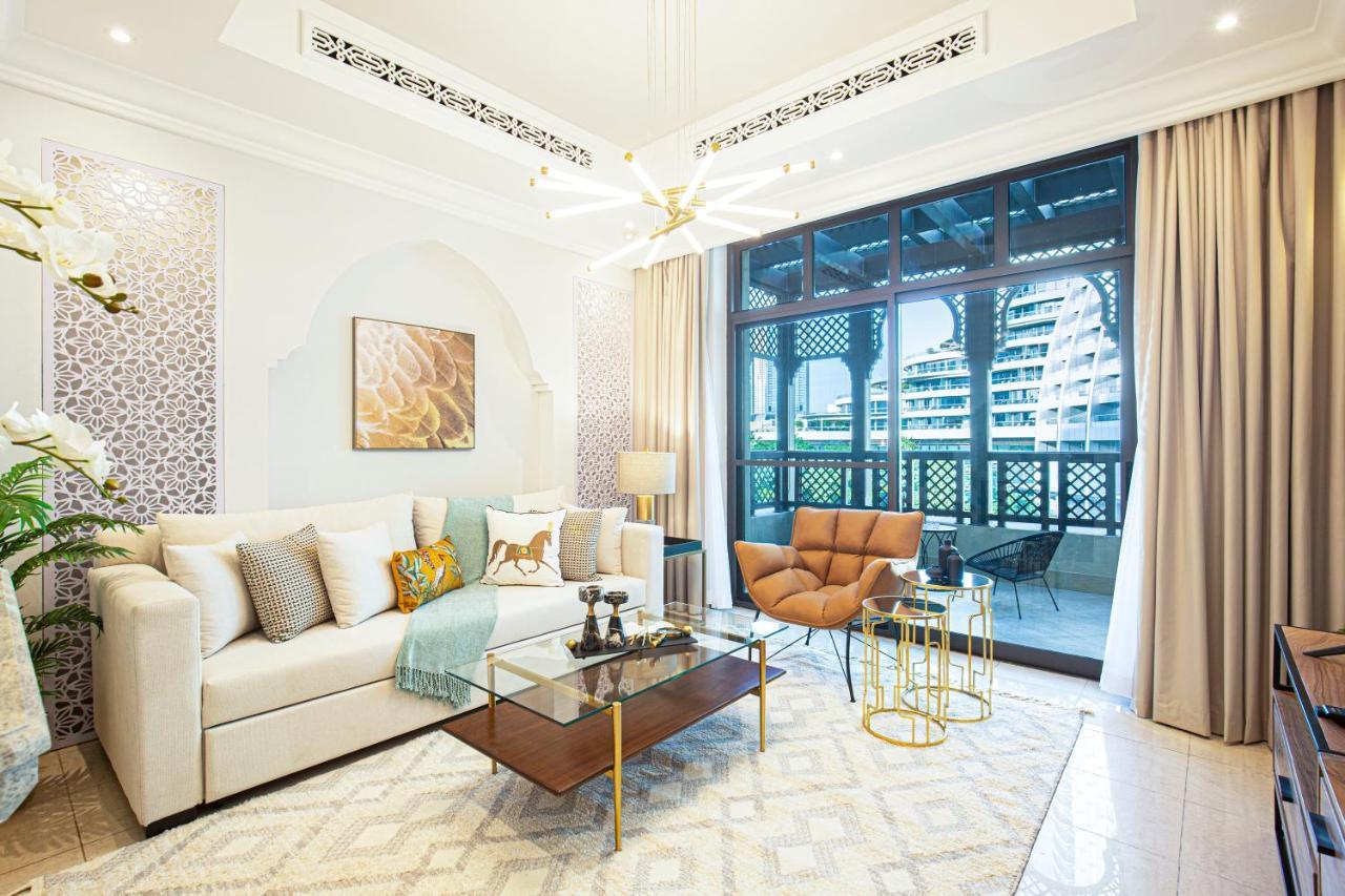 Luxurious 1 Bed -connected To Mall Apartment Dubai