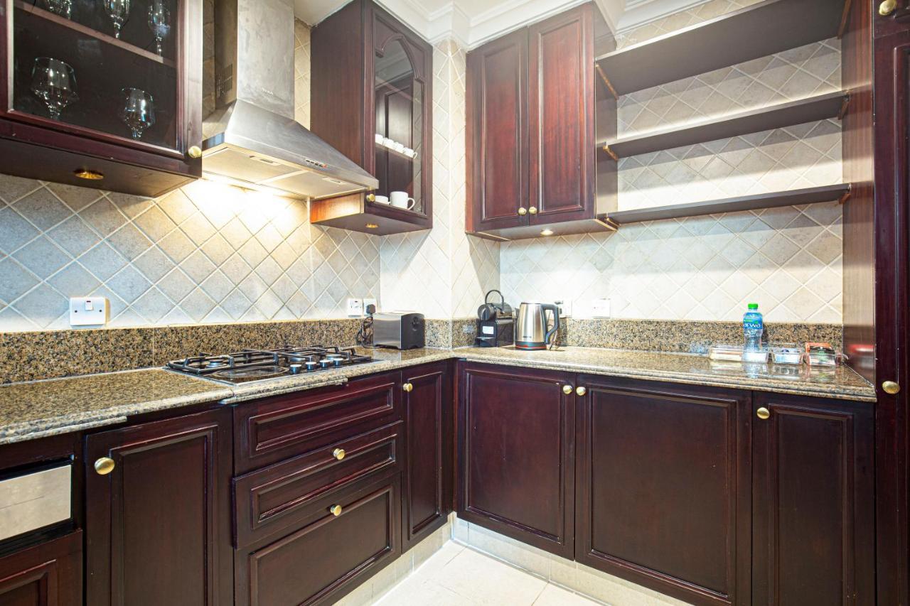 Apartment Luxurious 1 Bed -connected To Mall *