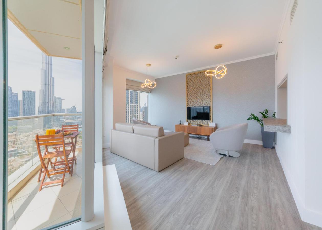 Boutique Living - Burj Views - Renovated Apartment