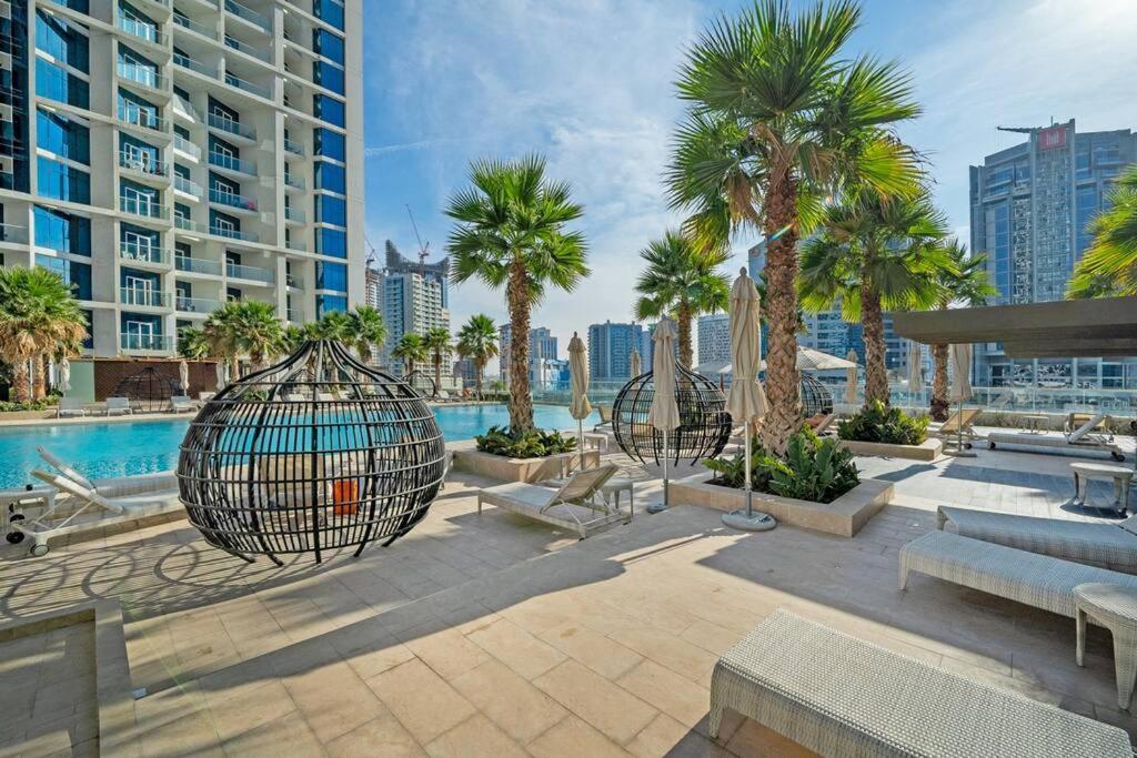 Upscale 1 Bed In Business Bay-suiteable Apartment Dubai