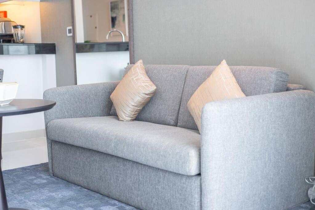 Upscale 1 Bed In Business Bay-suiteable Apartment