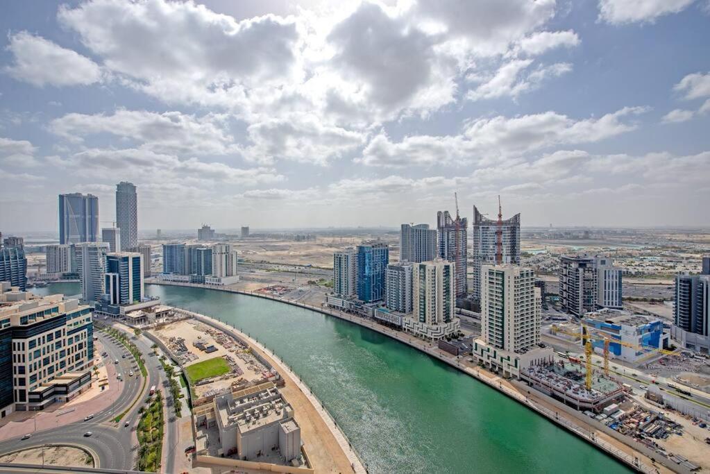 Apartment Upscale 1 Bed In Business Bay-suiteable *