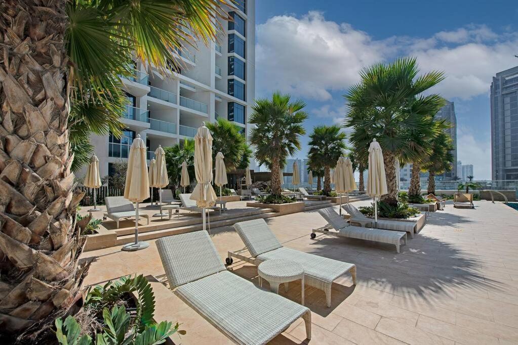Upscale 1 Bed In Business Bay-suiteable *