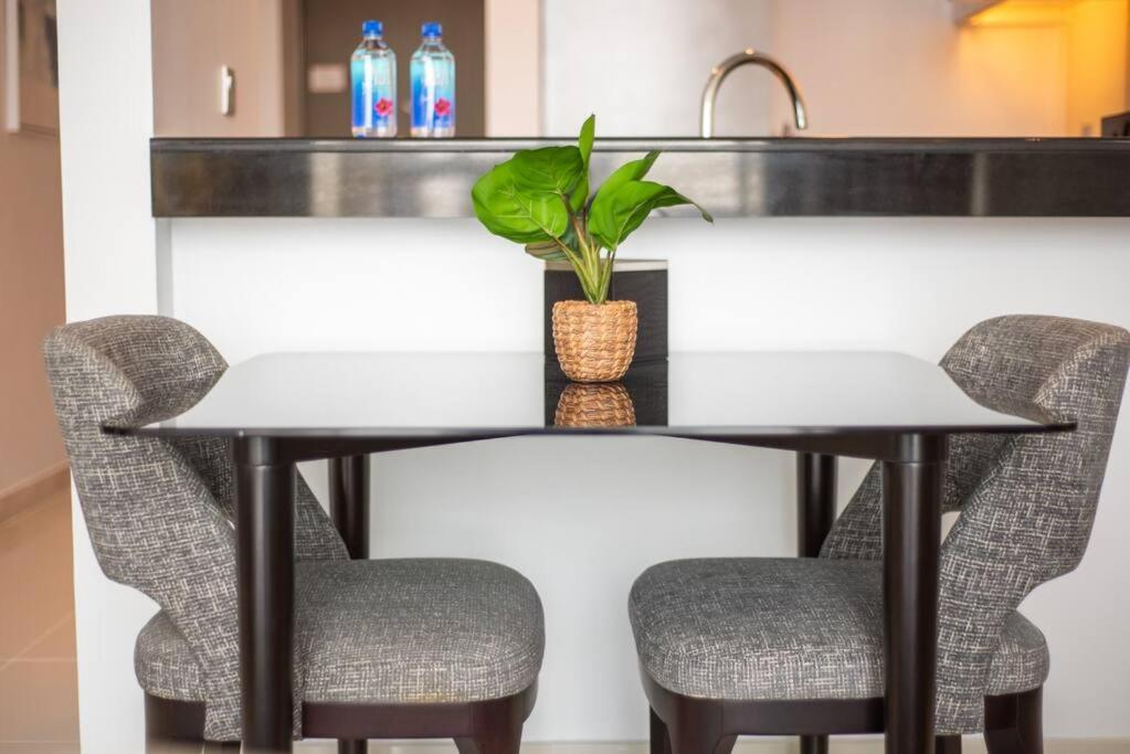 Upscale 1 Bed In Business Bay-suiteable Apartment