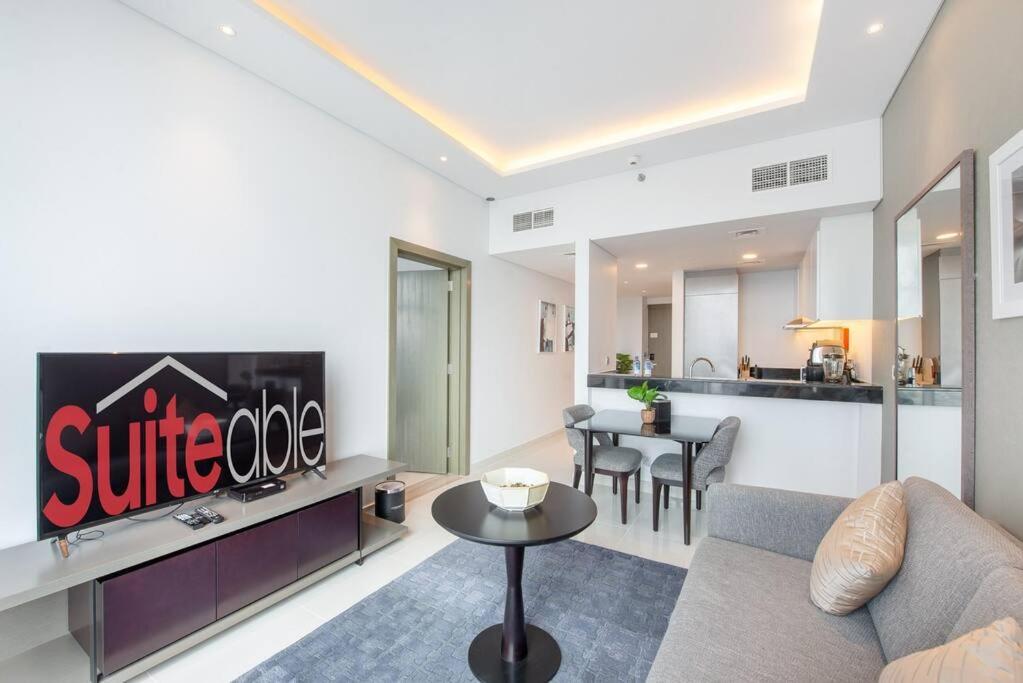 Apartment Upscale 1 Bed In Business Bay-suiteable Dubai