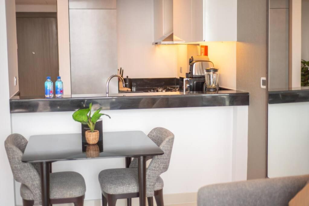 Apartment Upscale 1 Bed In Business Bay-suiteable
