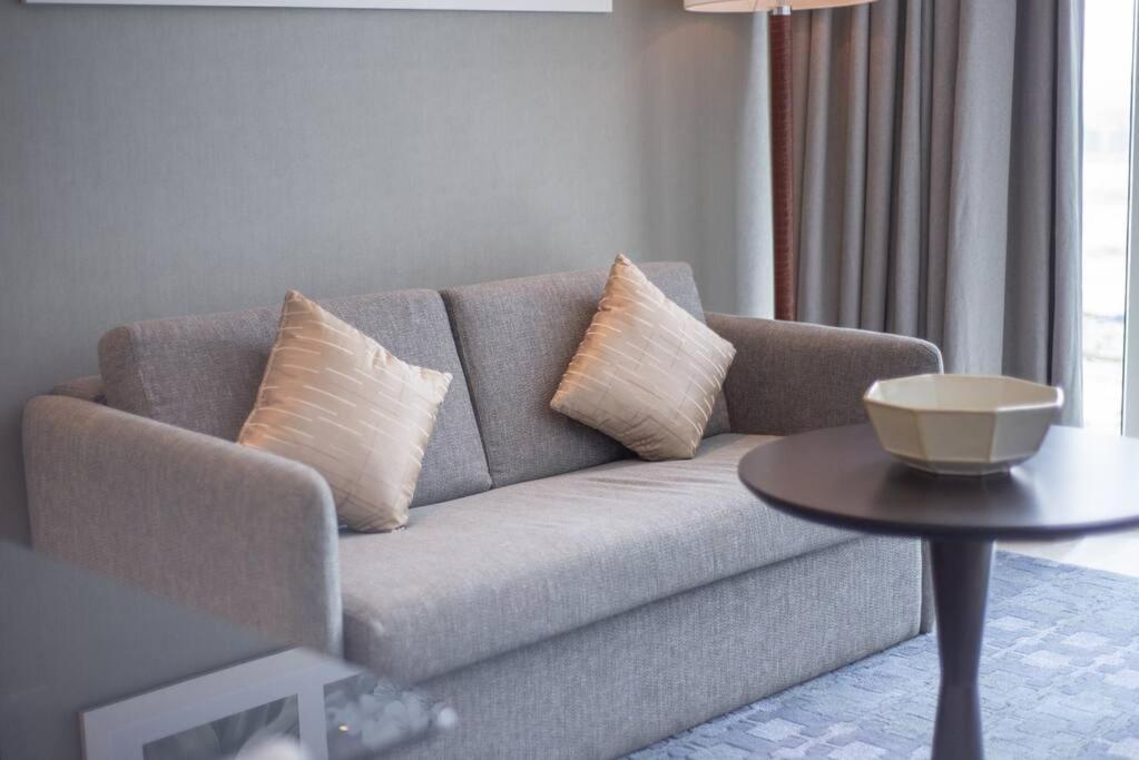 Apartment Upscale 1 Bed In Business Bay-suiteable