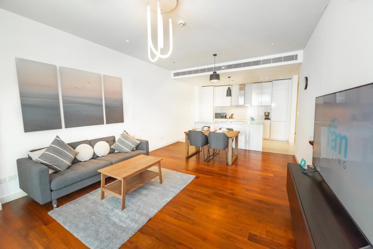 Fam Living - Walk - Urban Staycations *