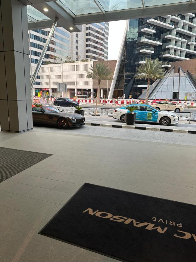 Burj View And Canal View Apartment Dubai