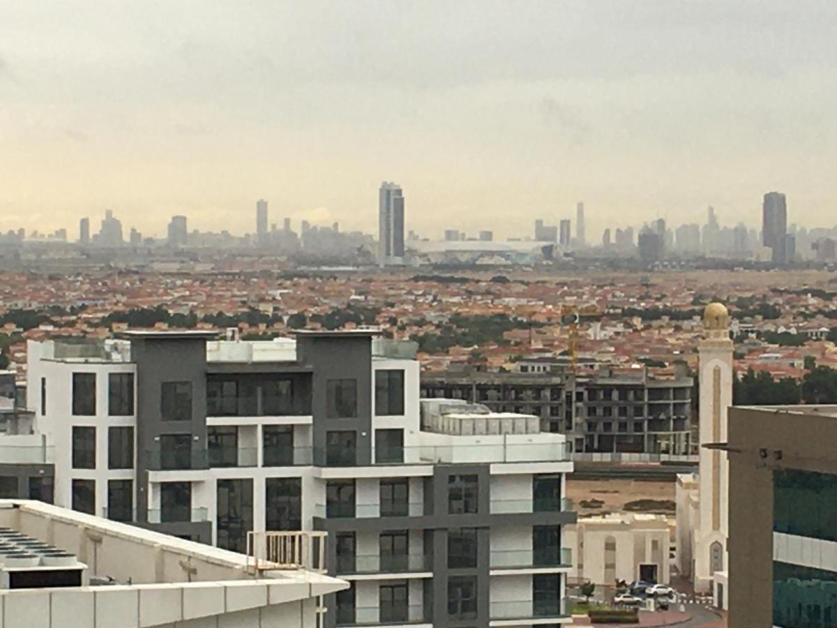 Octavius Holiday Homes, Spacious 2 Bedroom Apartment, Skyline & Burj Khalifa View * Dubai