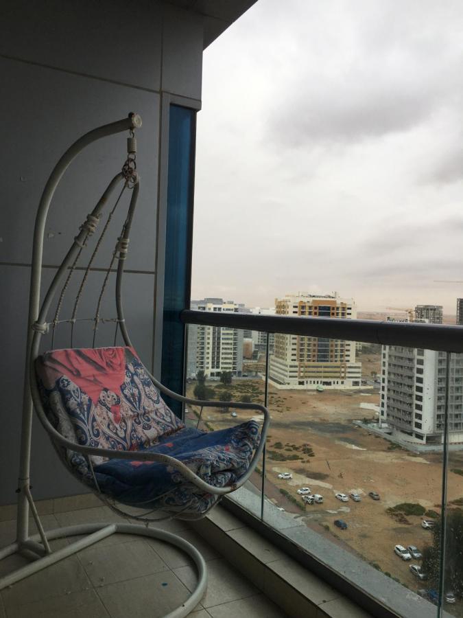 Octavius Holiday Homes, Spacious 2 Bedroom Apartment, Skyline & Burj Khalifa View * Dubai