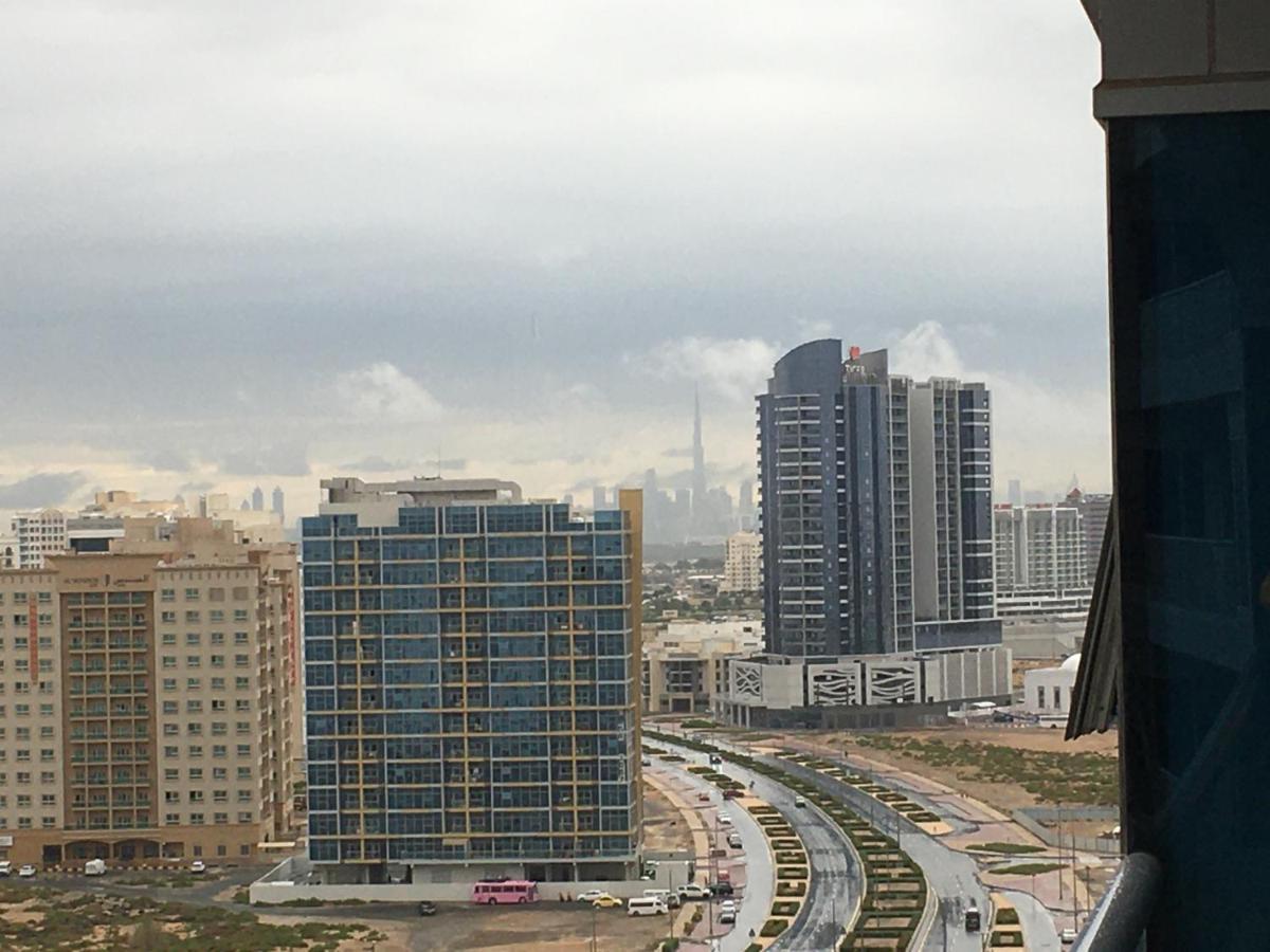 Octavius Holiday Homes, Spacious 2 Bedroom Apartment, Skyline & Burj Khalifa View Dubai