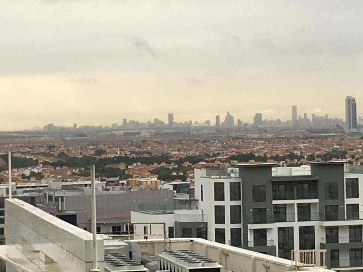 Apartment Octavius Holiday Homes, Spacious 2 Bedroom Apartment, Skyline & Burj Khalifa View Dubai