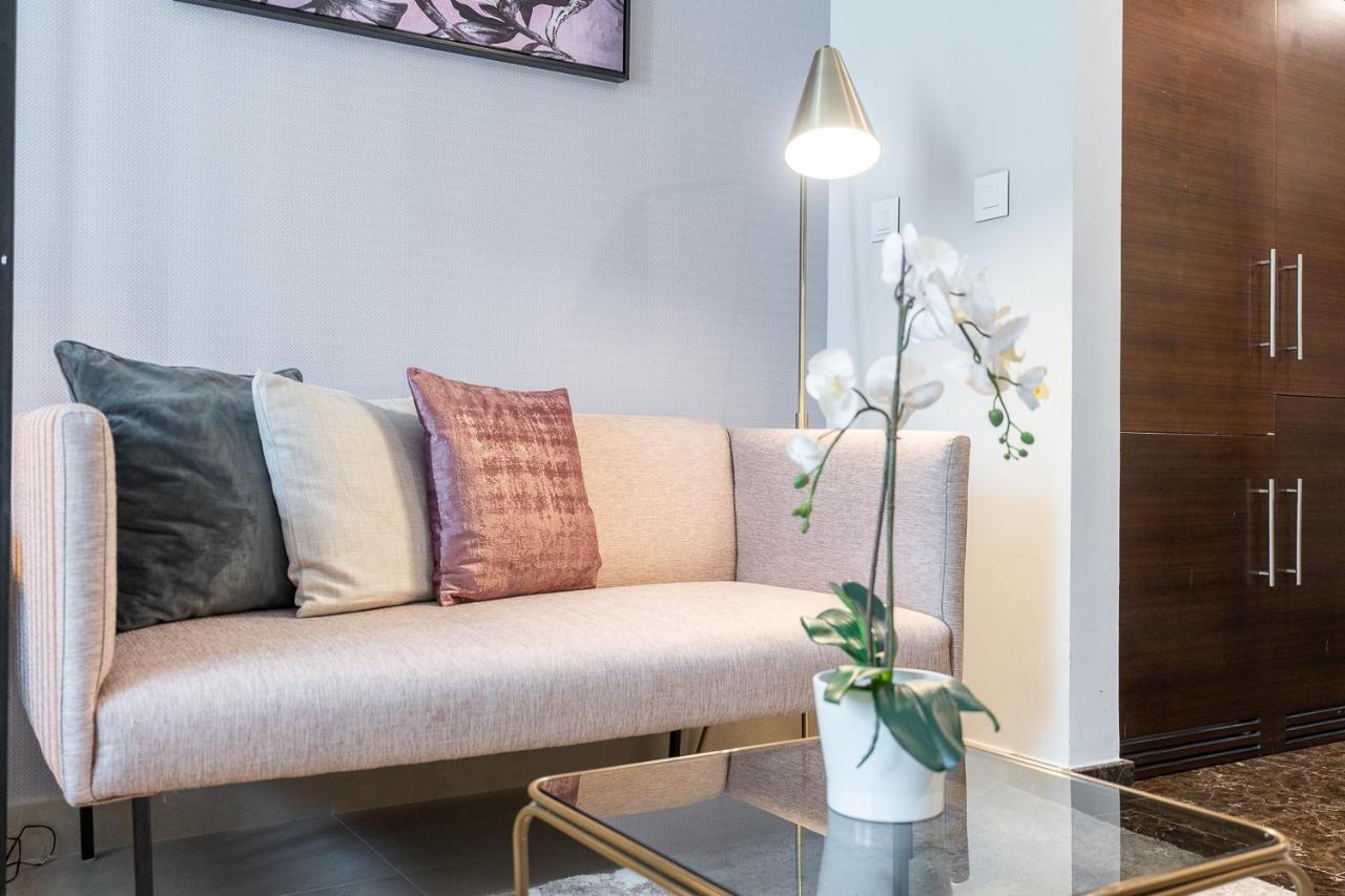Apartment Elegant Studio Sparkle Tower Jbr By Suiteable