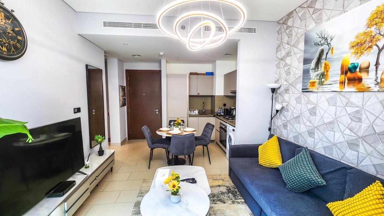 By Latinem Luxury 1br Cvr B2601 Near Burj Khalifa *