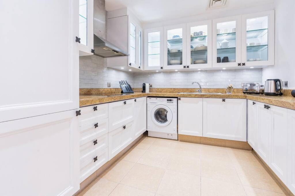 Unique 2bedroom In The Heart Of Old Downtown Apartment