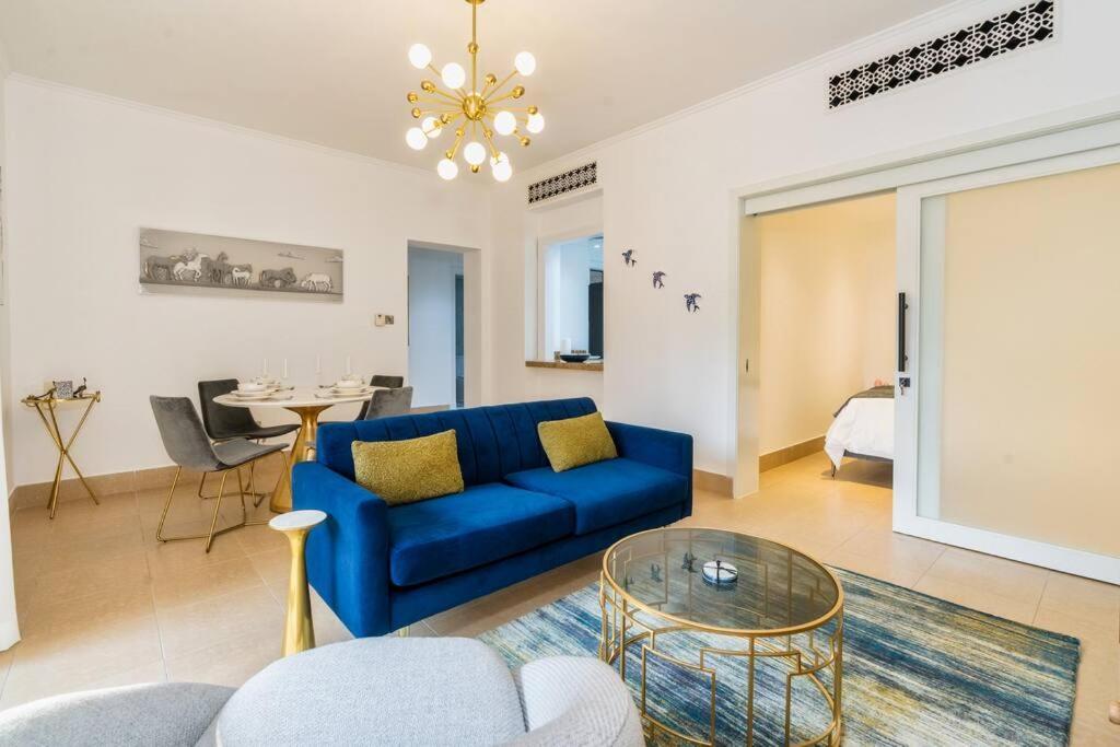 Apartment Unique 2bedroom In The Heart Of Old Downtown Dubai