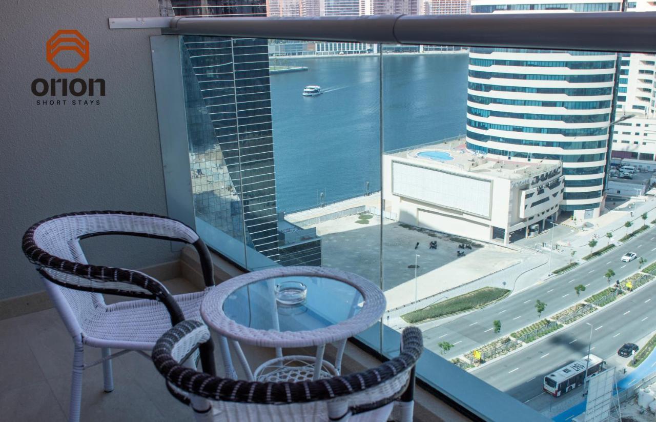 Canal View Studio: Mall Proximity & Luxury Amenities Apartment Dubai