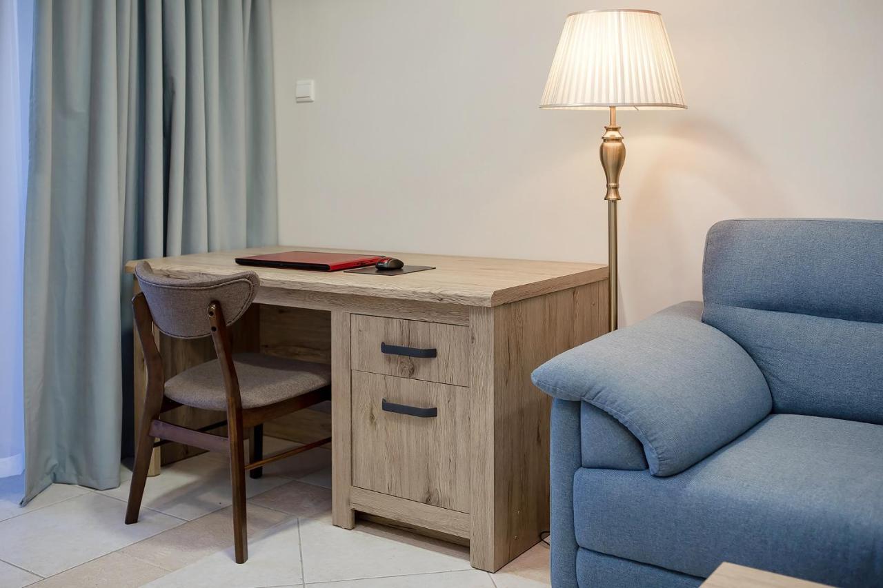 Luxury Princess Tower 1 Bedroom Brand New Furnished Apartment Dubai