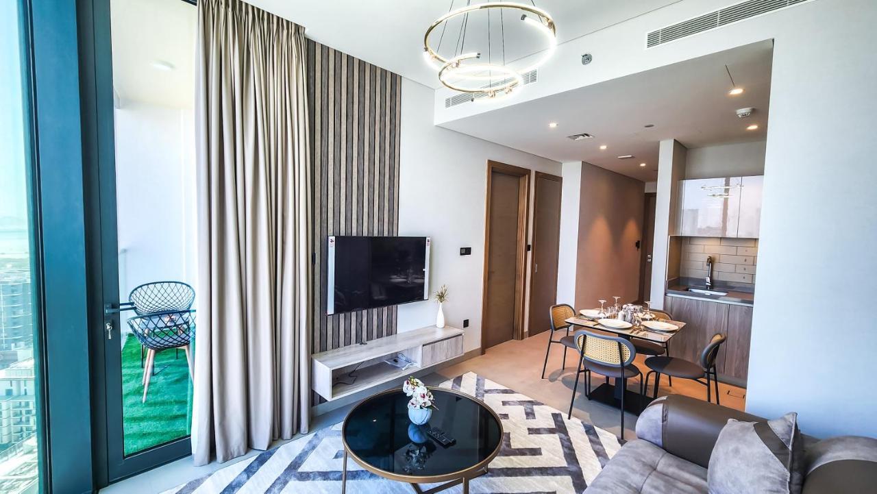 By Latinem Luxury 1br Holiday W2817 Near Burj Khalifa Apartment