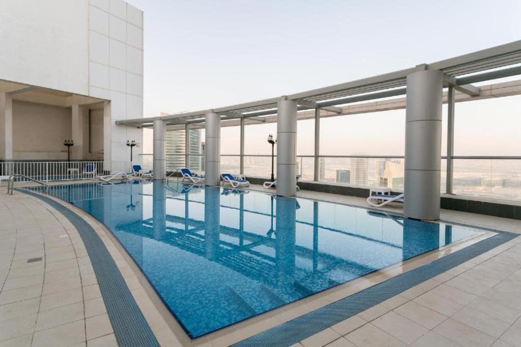 Aliving Modern In Heart Of Downtown At Burj Al Nujoom-110 Apartment