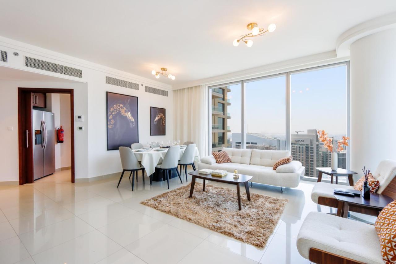 Livbnb - 2br Burj View In Boulevard Point * Dubai