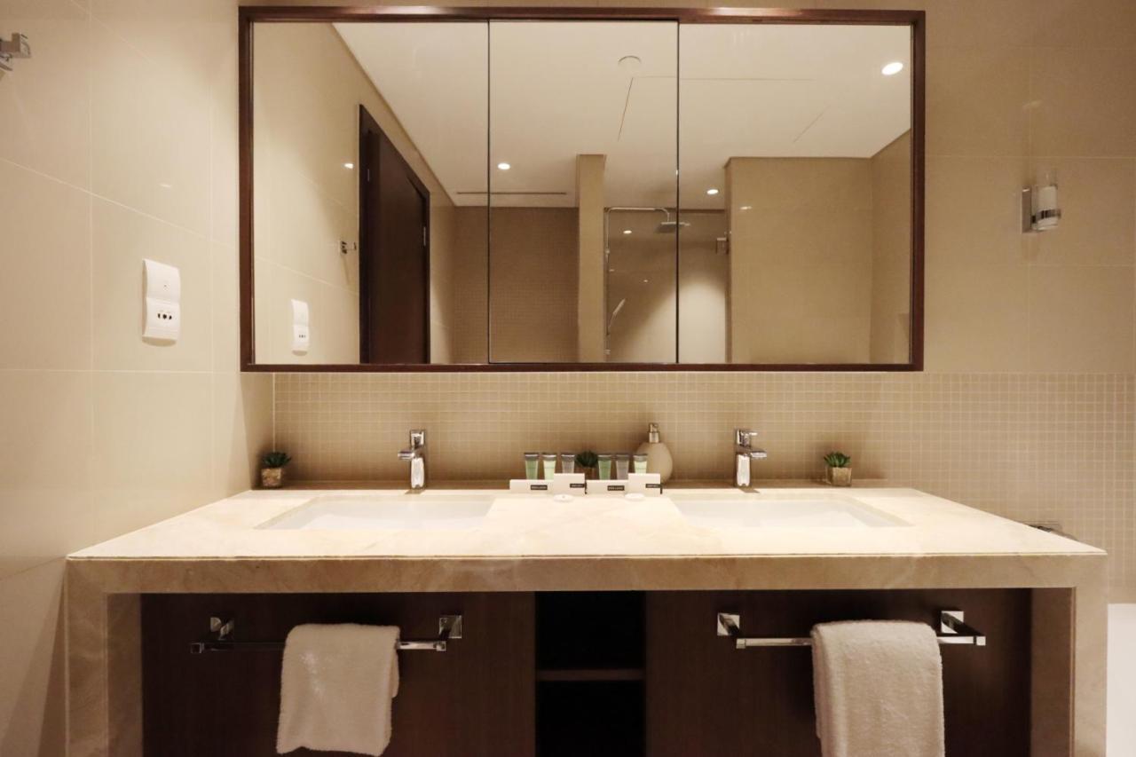 Apartment Livbnb - 2br Burj View In Boulevard Point *