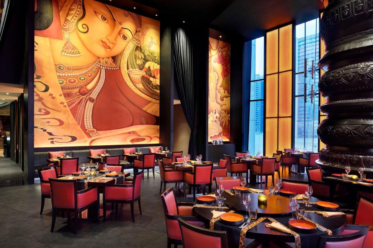 Jw Marriott Marquis Hotel