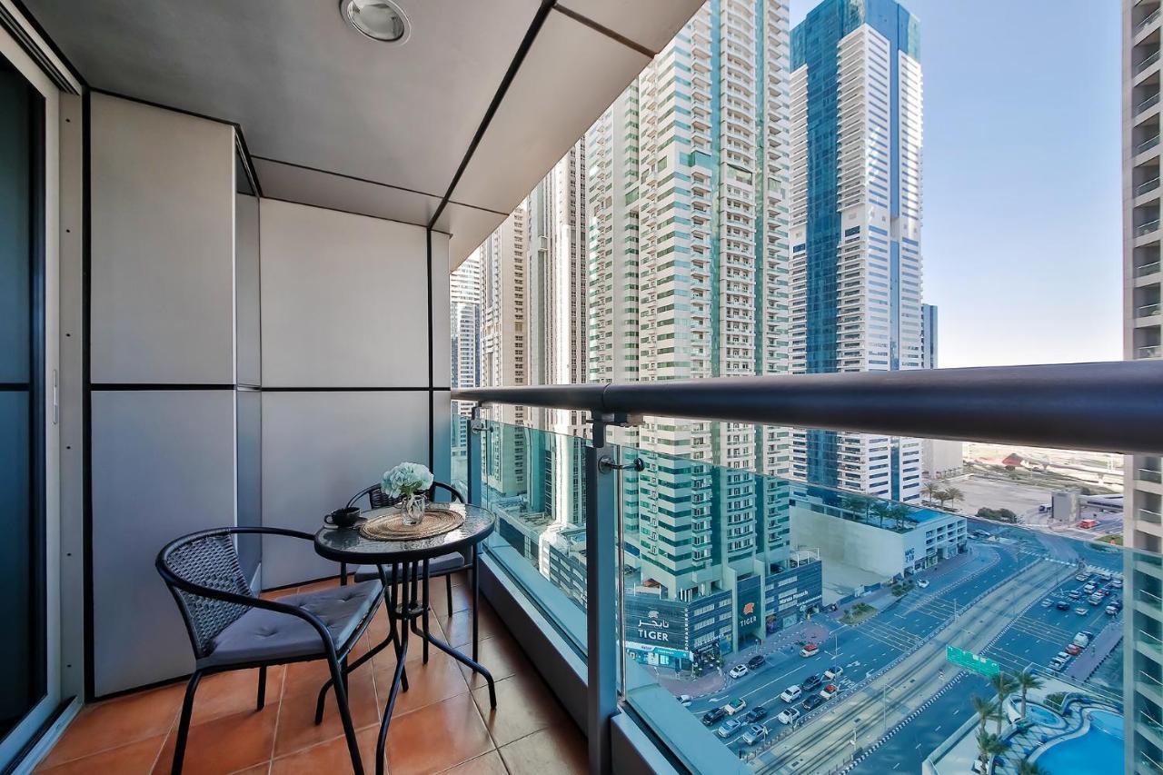 Apartment Luxury Princess Tower 1 Bedroom Brand New Furnished *