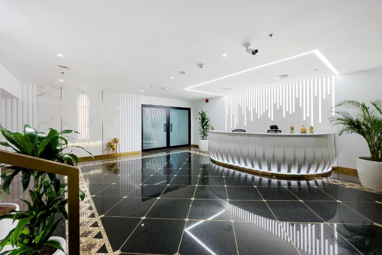 Luxury Princess Tower 1 Bedroom Brand New Furnished Apartment *