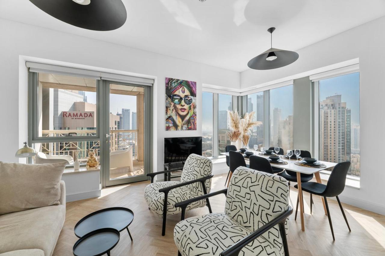 Sophisticated 1bd W Incredible Burj Khalifa Views Apartment *