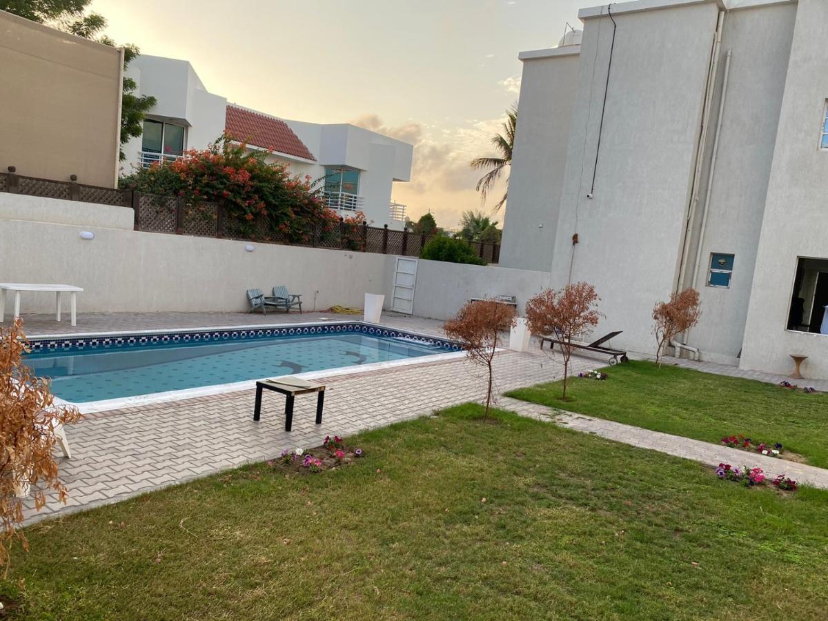 Relaxing Private In Compound Housing Near Burj Alarab 124 *