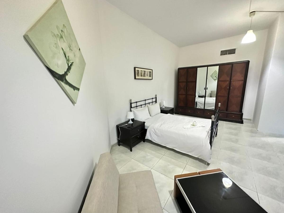 Relaxing Private In Compound Housing Near Burj Alarab 124 Homestay *