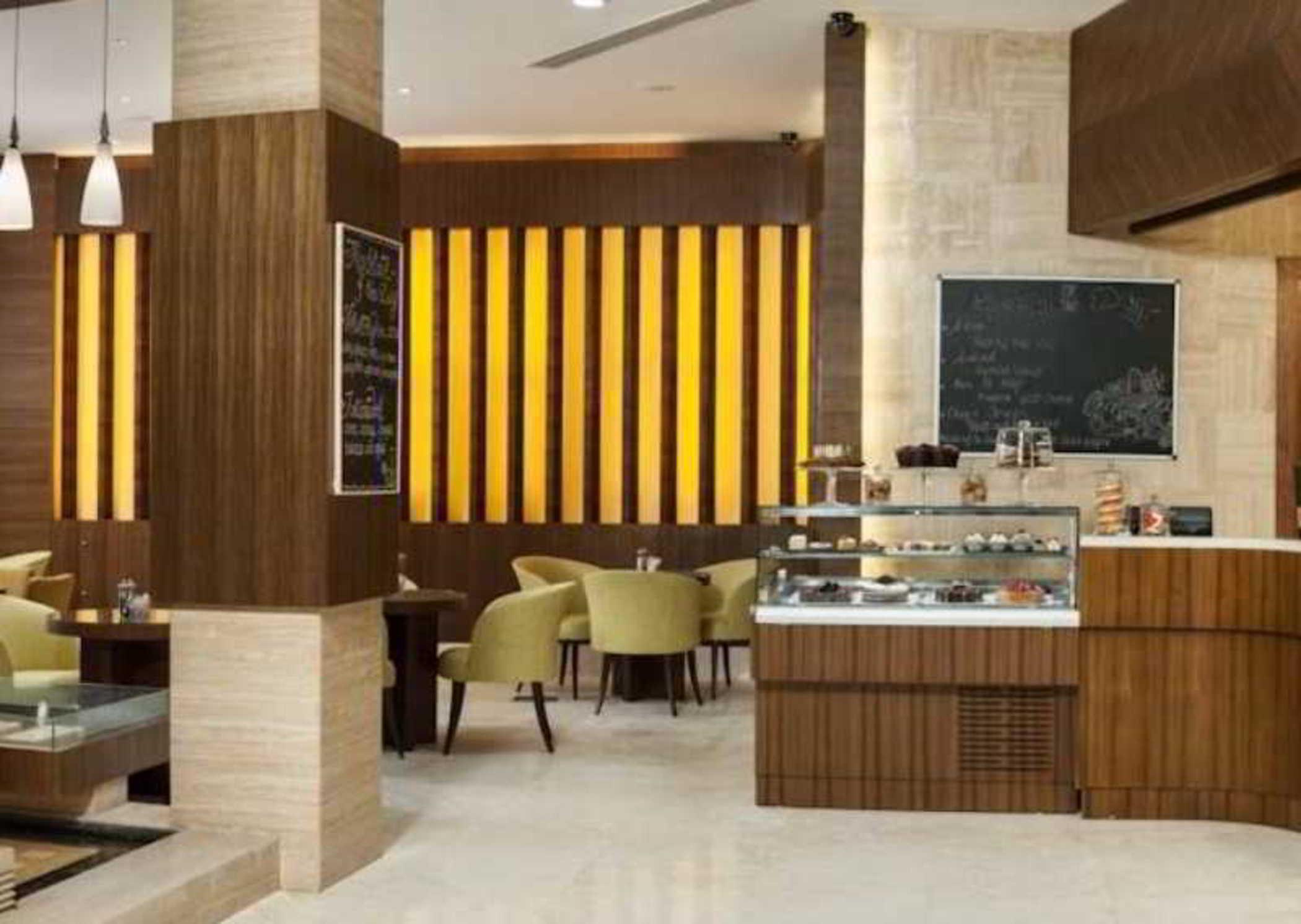 Hotel Carlton Downtown