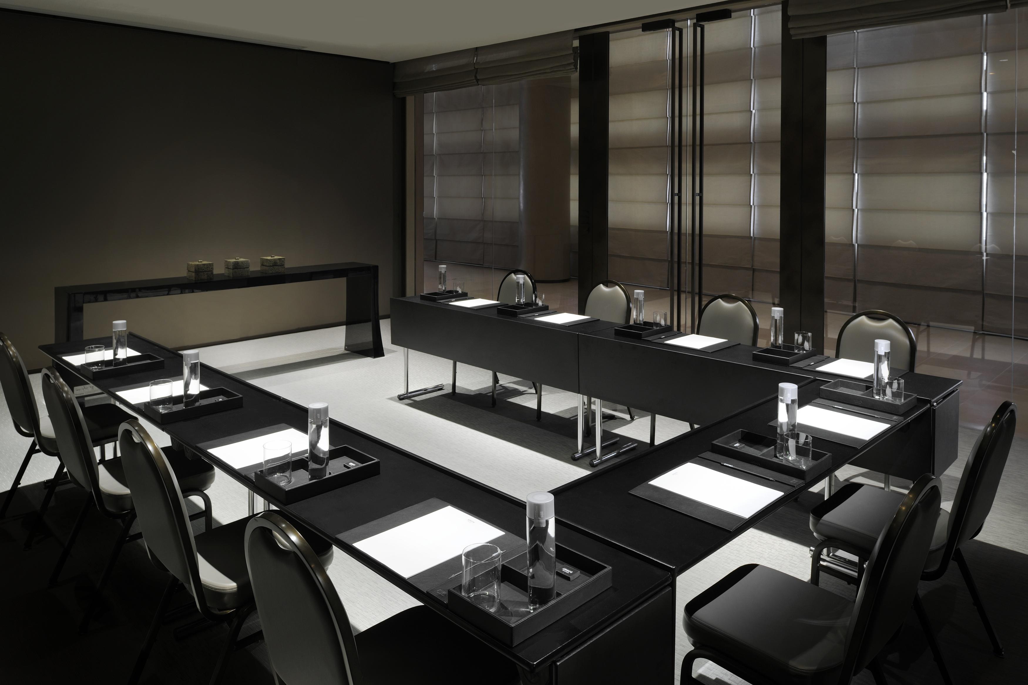 Armani 5*