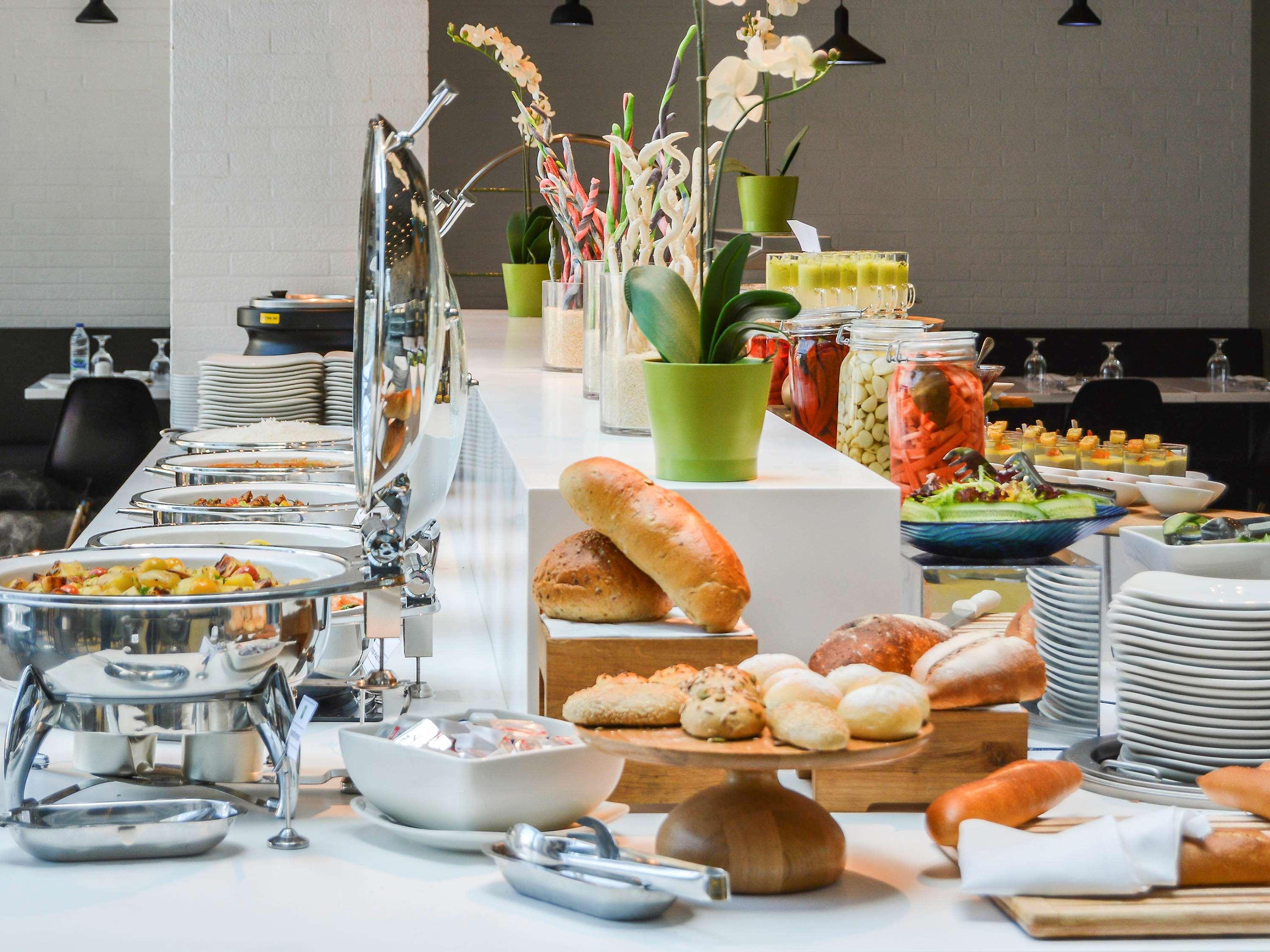 Ibis Styles Jumeira Hotel 3*