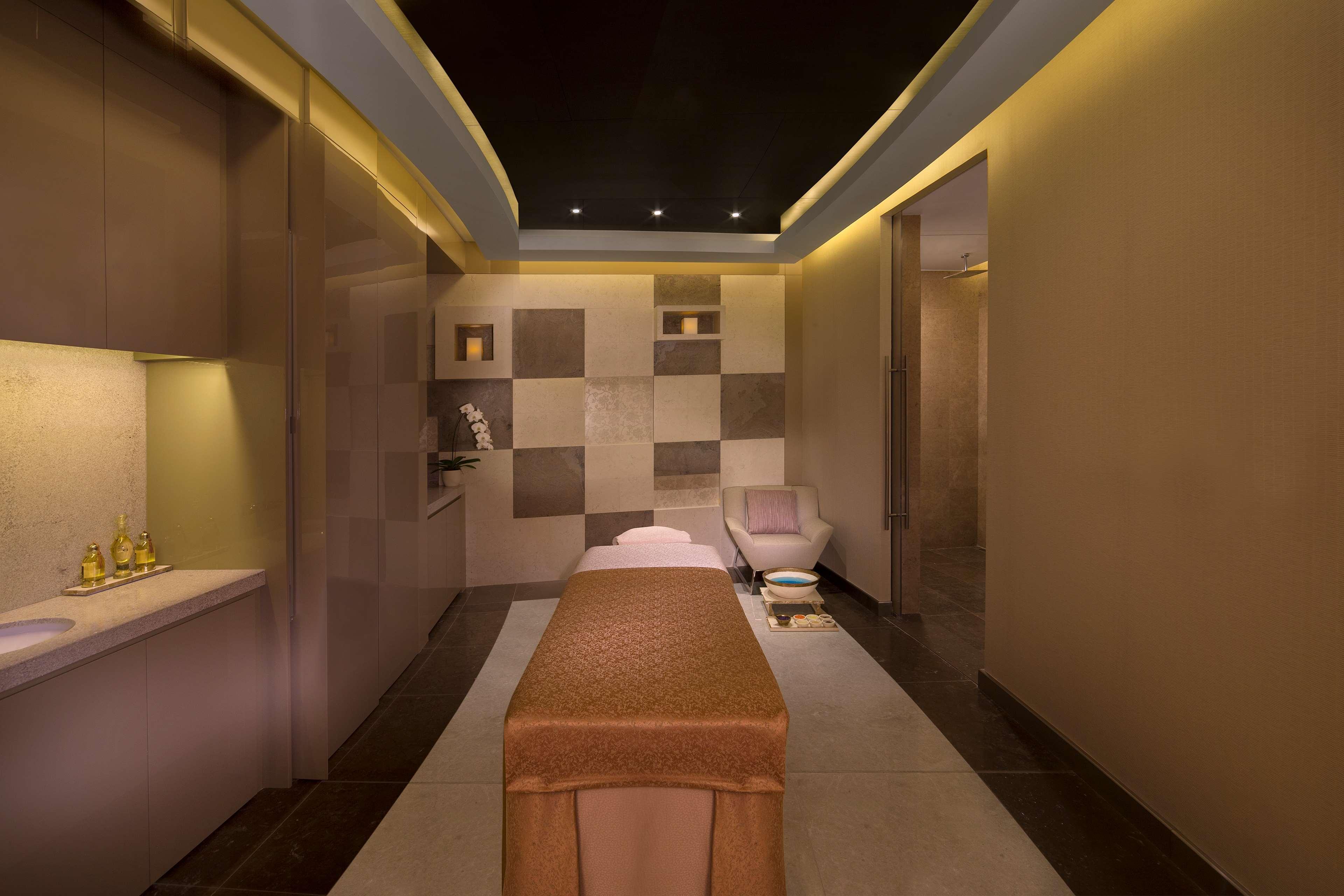 Hyatt Regency Creek Heights 5*