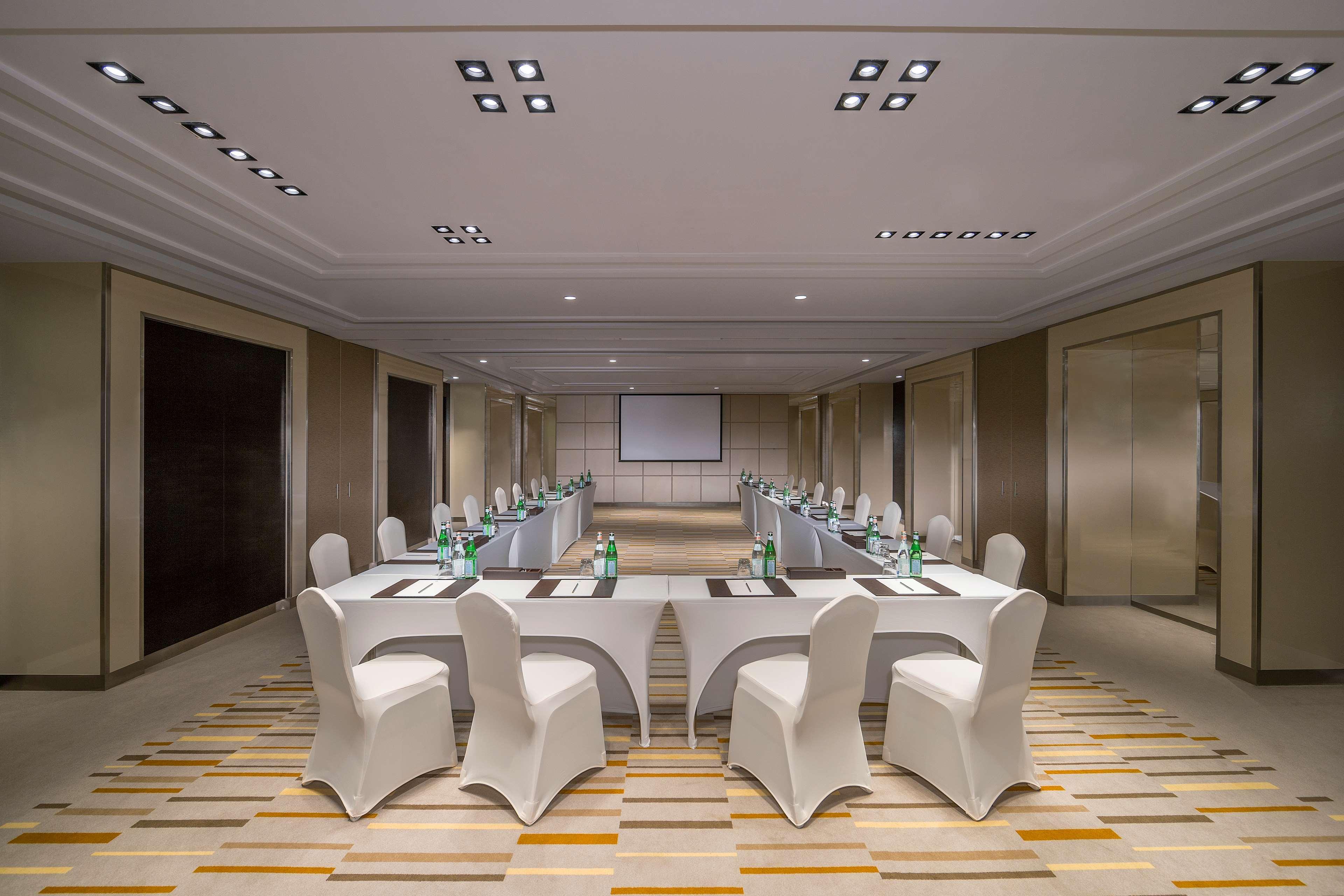 Hyatt Regency Creek Heights 5* Dubai