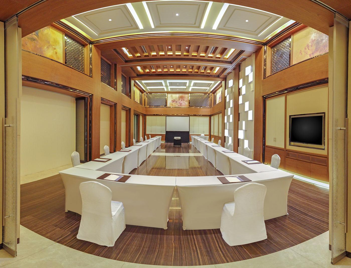Hyatt Regency Creek Heights 5*