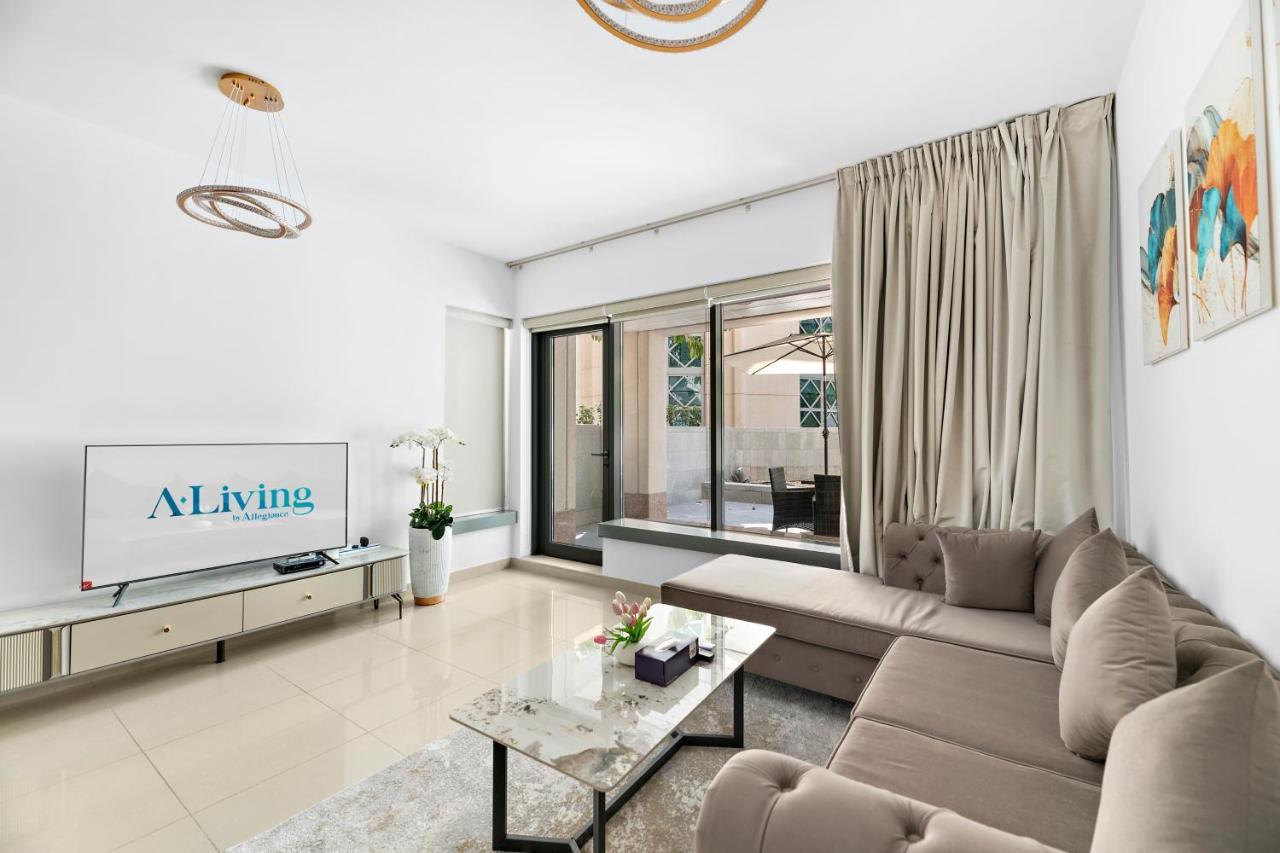 Designer 1br 29 Boulevard Downtown Near Burj Khalifa Apartment