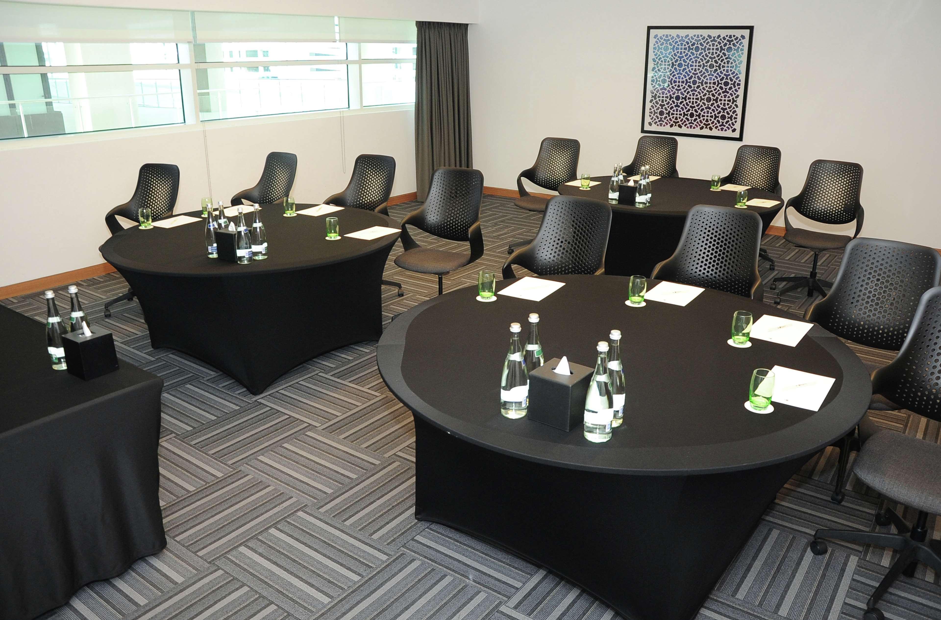 Doubletree By Hilton - Business Bay 4* Dubai