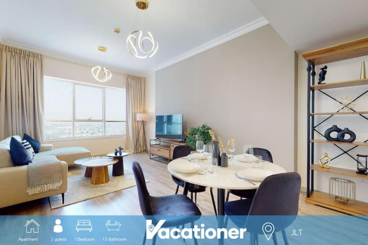 V3 Tower - Elegant One Bedroom Apartment *