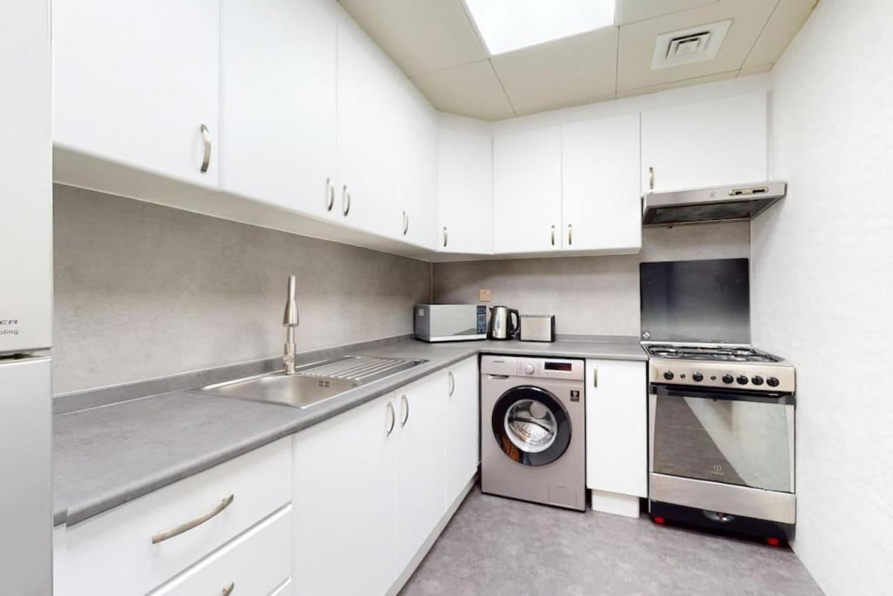 Apartment V3 Tower - Elegant One Bedroom *
