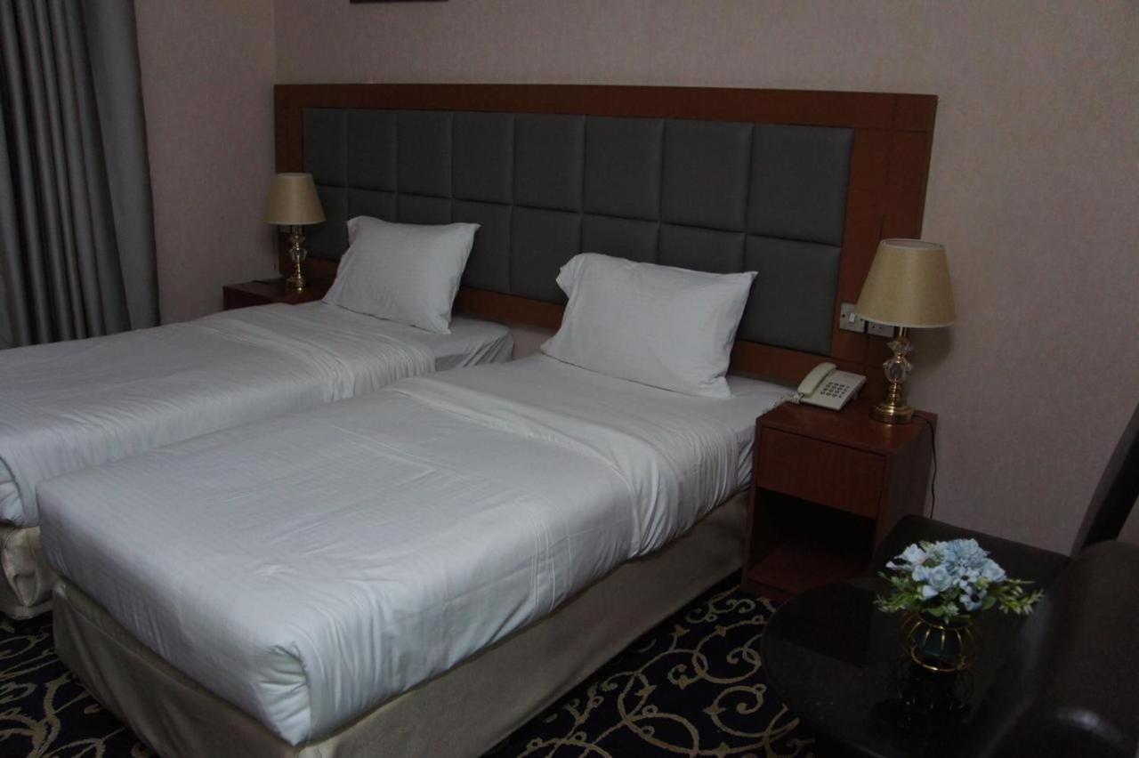 Hotel Three 888