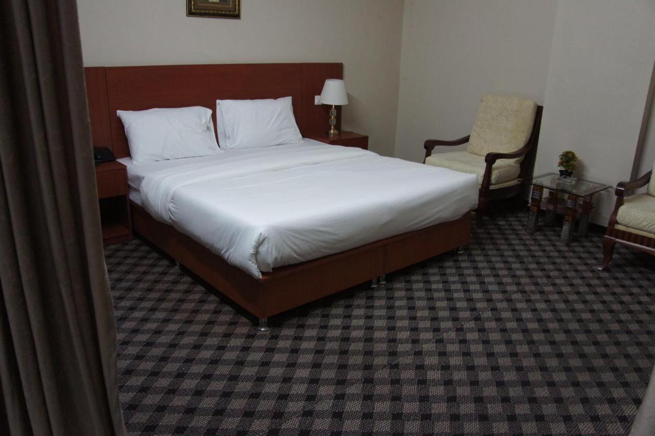Hotel Three 888 Dubai